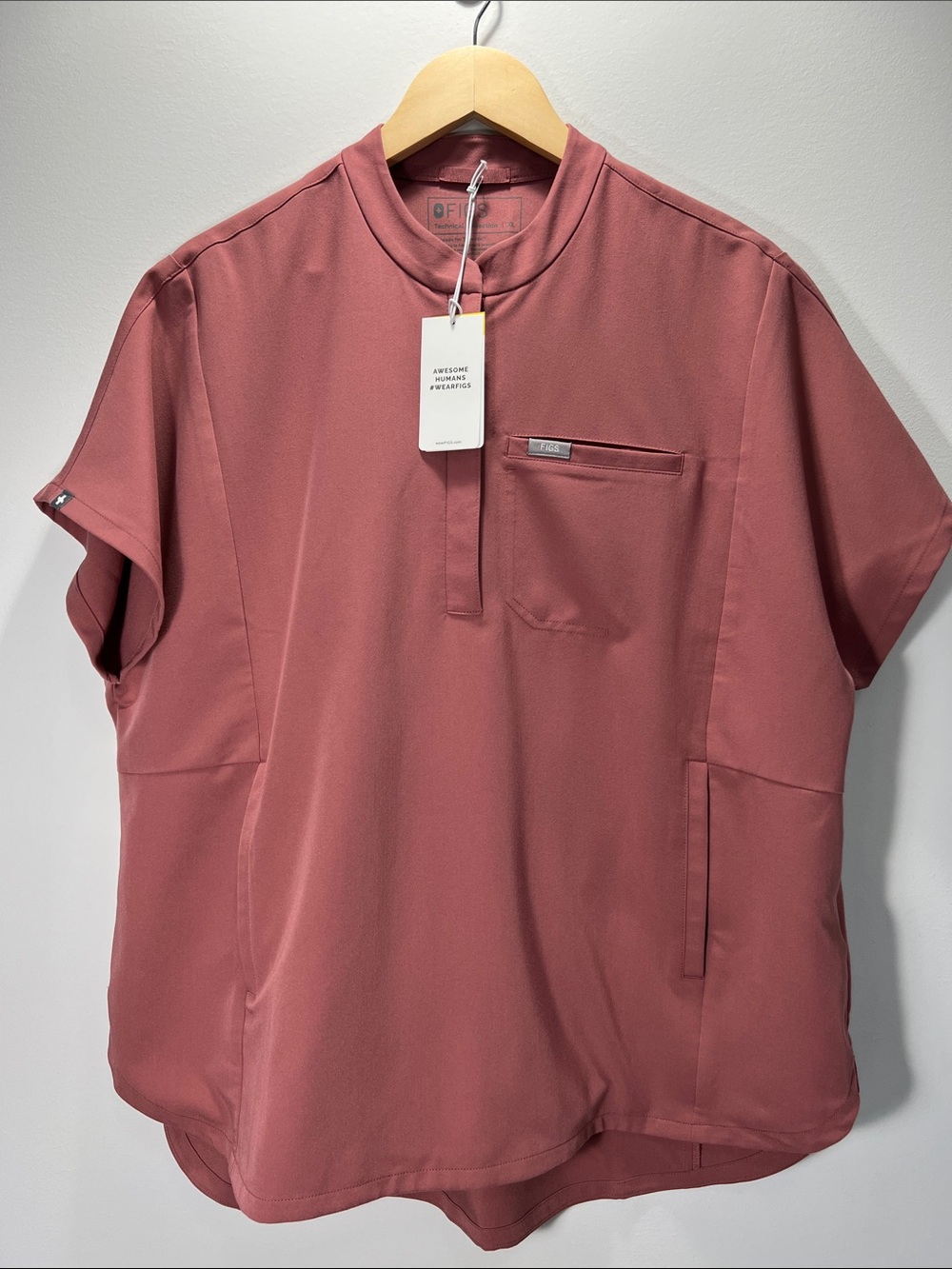 FIGS Mauve Women’s Montex Relaxed Scrub Top - XL/NWT